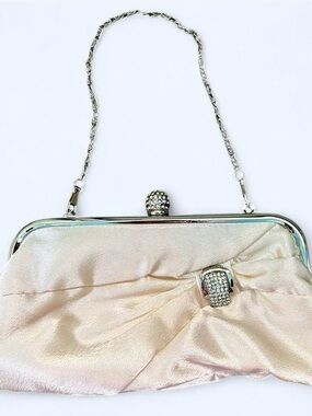 Elegant Rhinestone Clasp Satin Evening Clutch - Light Blush